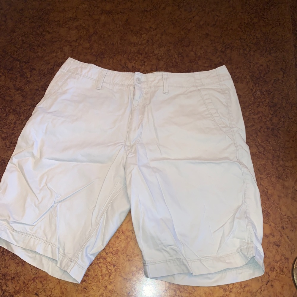 New Old navy khaki shorts